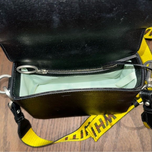 Off White Binder Clip Black Leather Crossbody Bag - Picture 9 of 12